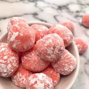 Rose Petal Powder Application